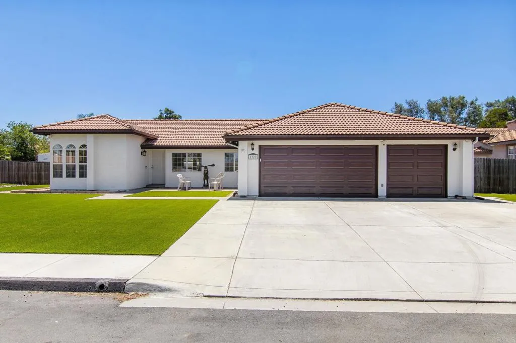 https://cdn.realtyfeed.com/cdn/127/306783069/418ecf49a1beb5c1e0d168c977c92abf.webp