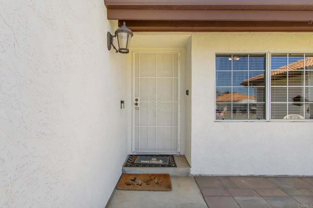 https://cdn.realtyfeed.com/cdn/127/306783069/5a288bdd6770c282631713f59a22ec63.webp