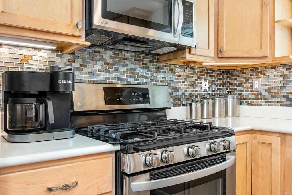 https://cdn.realtyfeed.com/cdn/127/306783069/c69cfa1f398173705b35d95c76a2636e.webp