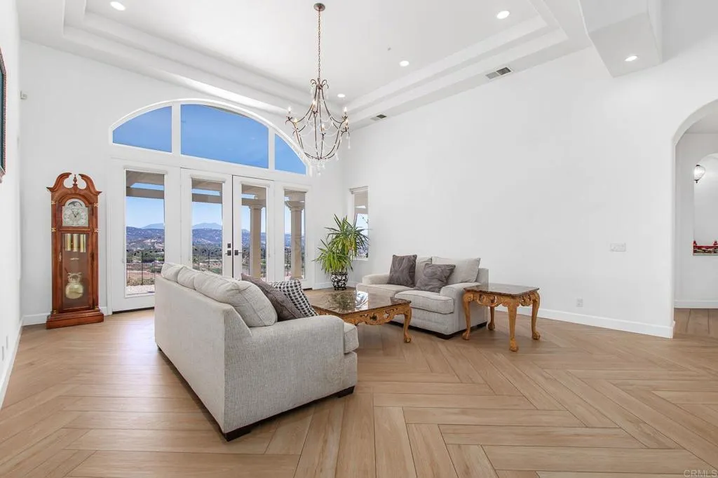 https://cdn.realtyfeed.com/cdn/127/306783086/2ae49d6db4e27aea68c9a4e6f1496368.webp