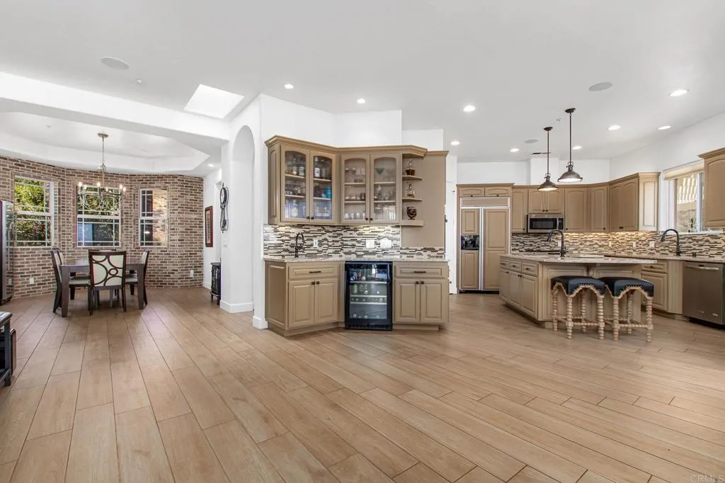 https://cdn.realtyfeed.com/cdn/127/306783086/3216f050008087663ad97a15d537d060.webp