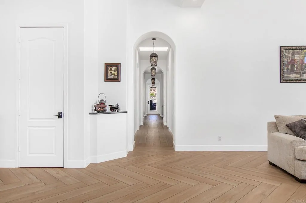 https://cdn.realtyfeed.com/cdn/127/306783086/4f8239f9379c00bc9558fb9b66578525.webp