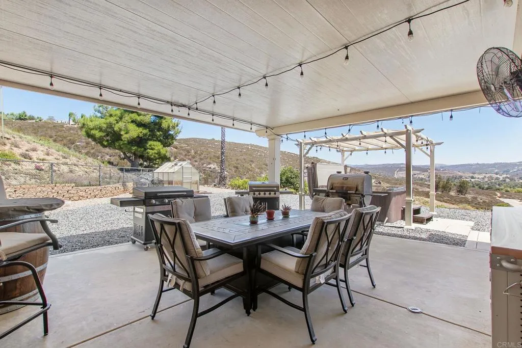 https://cdn.realtyfeed.com/cdn/127/306783086/5347ae8fa8af4120e9d365ec82d7c27f.webp