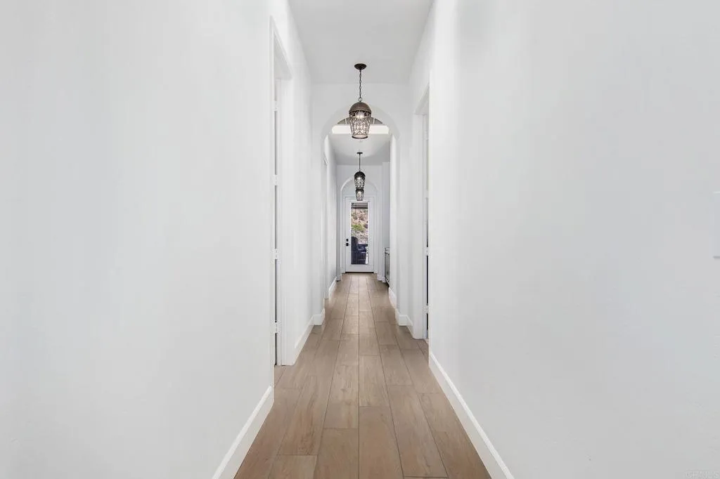 https://cdn.realtyfeed.com/cdn/127/306783086/5af398fcaae38227b30c1bad04d1abd0.webp