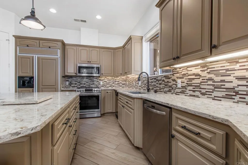 https://cdn.realtyfeed.com/cdn/127/306783086/71666e42a0d5a9c6231682008798e202.webp