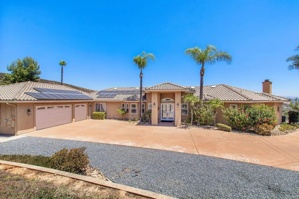 https://cdn.realtyfeed.com/cdn/127/306783086/9fe9f91774521df3f58f145de715a553.webp