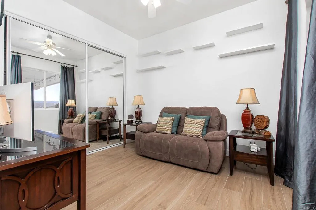 https://cdn.realtyfeed.com/cdn/127/306783086/af81b7043f29c580341cf5c30dc64165.webp