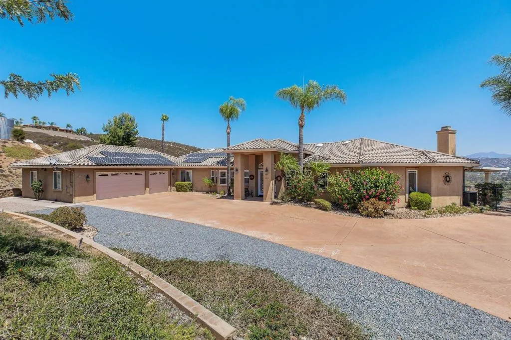 https://cdn.realtyfeed.com/cdn/127/306783086/b9b45c7d02acfd5ab5256614807201dc.webp