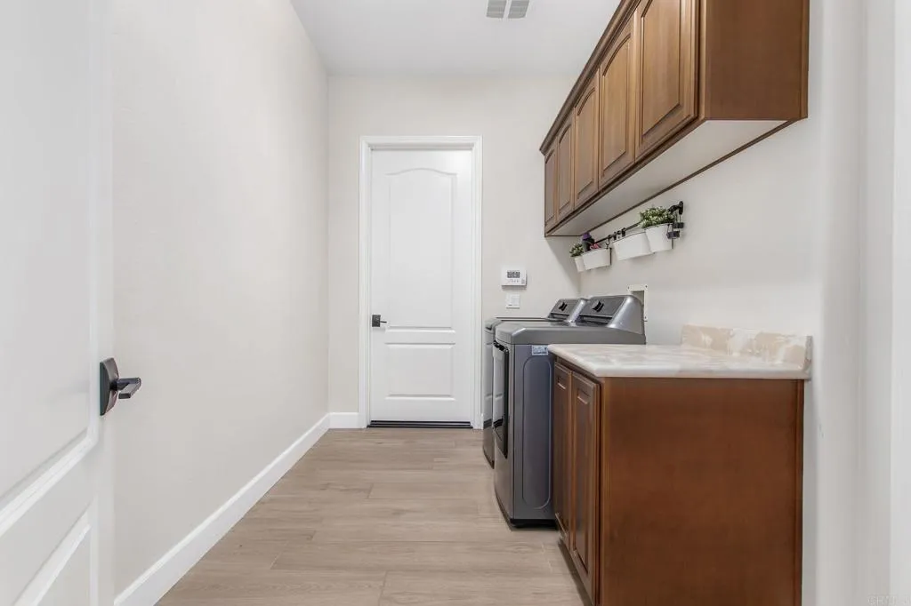 https://cdn.realtyfeed.com/cdn/127/306783086/d2f15dbd75143c724233b3c6da01dd82.webp