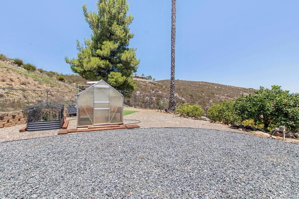 https://cdn.realtyfeed.com/cdn/127/306783086/e608f733c55795bc5046609102550d0e.webp