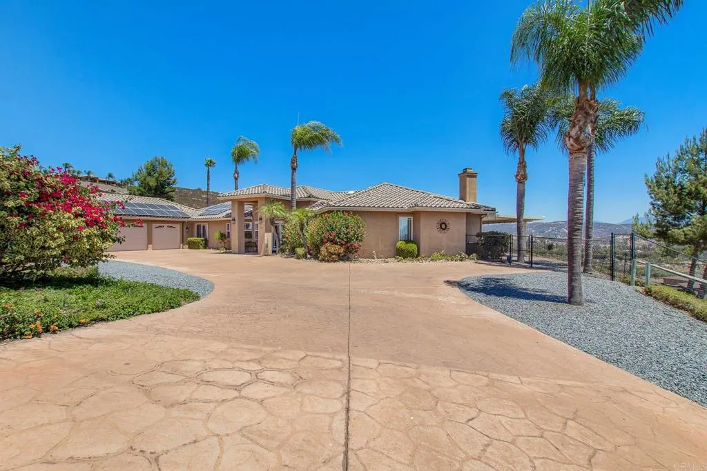 https://cdn.realtyfeed.com/cdn/127/306783086/f3f2b955ff76b653679469b85eca13a3.webp