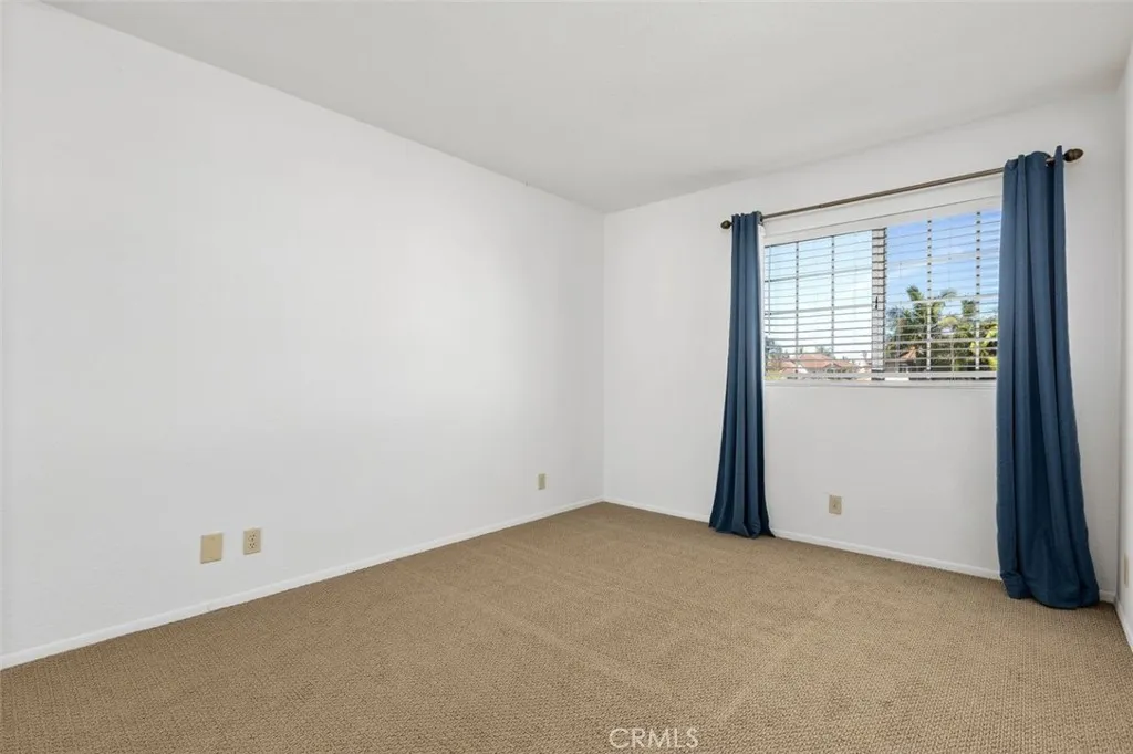 https://cdn.realtyfeed.com/cdn/127/306783115/05fda0c2ddc807fb8f5560b708ed182d.webp