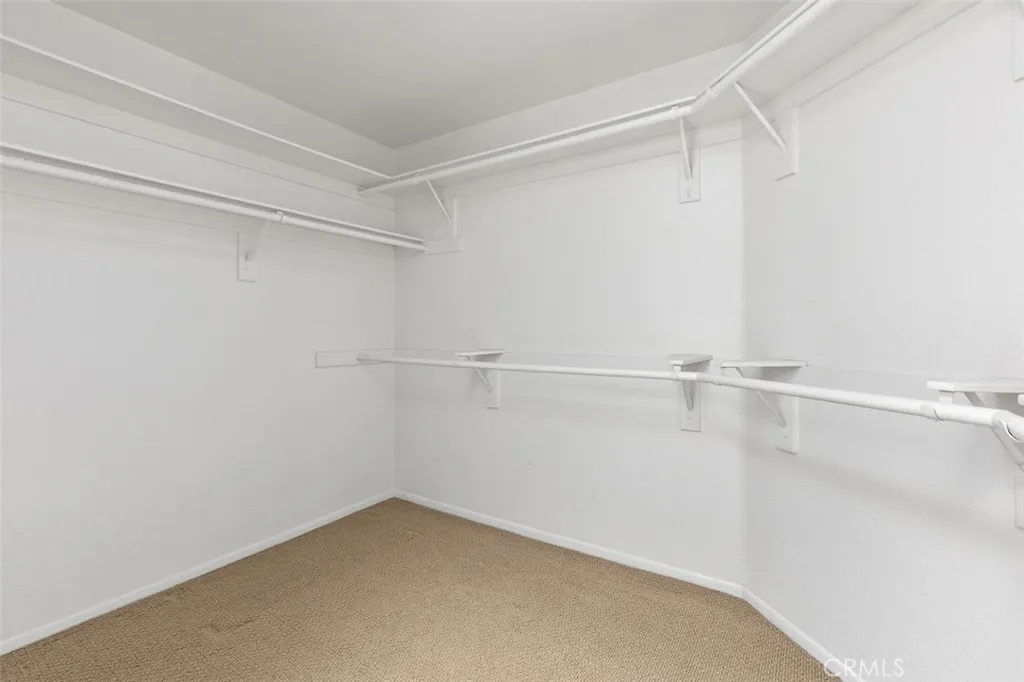 https://cdn.realtyfeed.com/cdn/127/306783115/4b04eb358bf8acbfacb8a653fa23cb50.webp