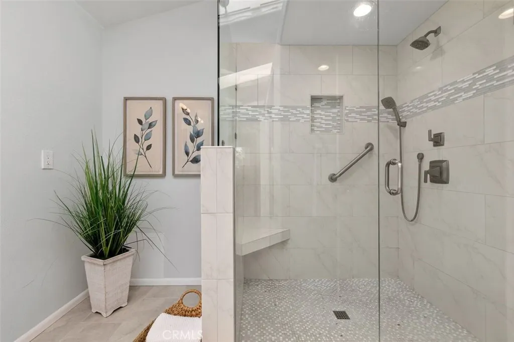 https://cdn.realtyfeed.com/cdn/127/306783115/c08739f8b50890932fed4367fe9d7c56.webp