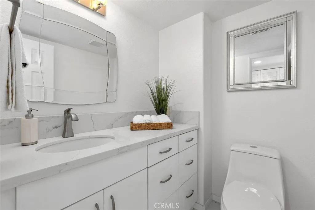 https://cdn.realtyfeed.com/cdn/127/306783115/c942ab0612066e6e0d391b96c7dc4f6b.webp