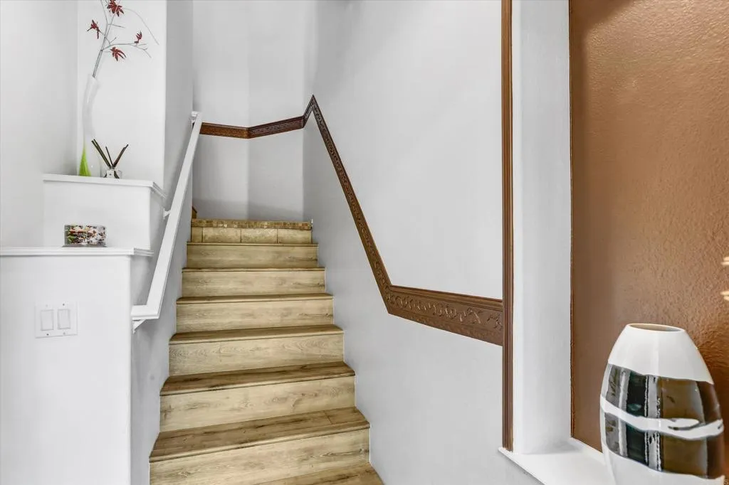 https://cdn.realtyfeed.com/cdn/127/306783116/03b33d8a4e58db959cb2dd4afbf00582.webp