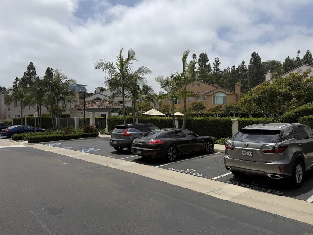 https://cdn.realtyfeed.com/cdn/127/306783116/451d8b1e577f0d1b06e59511181cdad4.webp