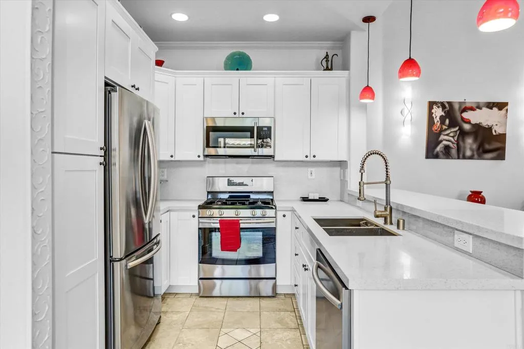 https://cdn.realtyfeed.com/cdn/127/306783116/8a3022042443efb45d86197cb0d6e4ac.webp