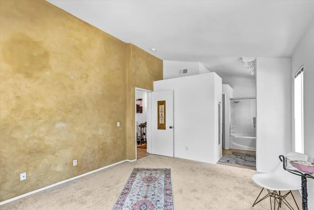 https://cdn.realtyfeed.com/cdn/127/306783116/8b29a2a836766d8f4e4b035ece406121.webp