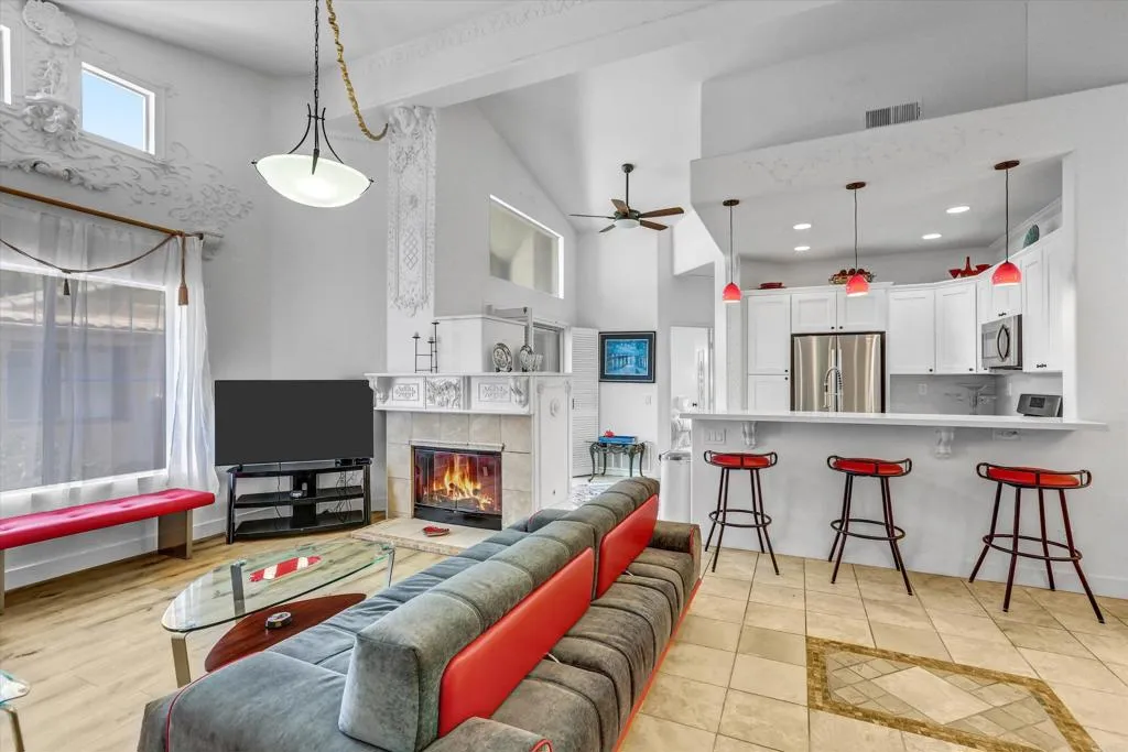 https://cdn.realtyfeed.com/cdn/127/306783116/a81b58ea59c97674fb6ac3f2e821f419.webp