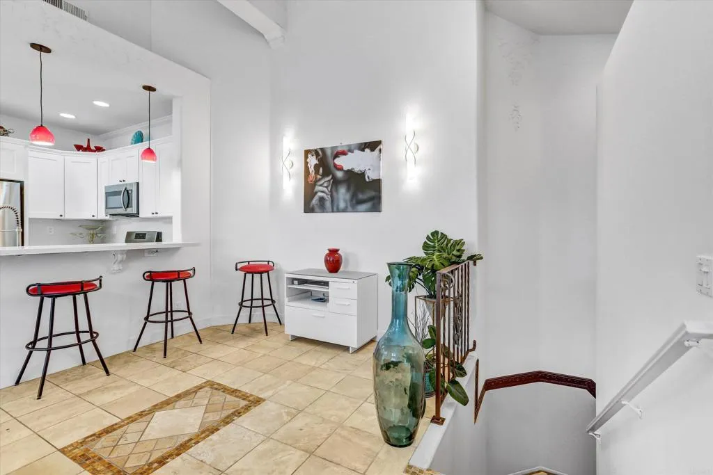 https://cdn.realtyfeed.com/cdn/127/306783116/cc6a33bcf3276f92d100a0d00b8b5912.webp