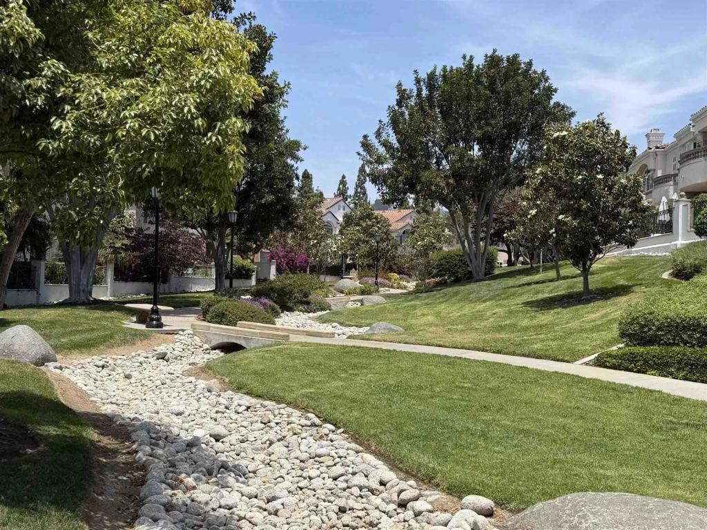 https://cdn.realtyfeed.com/cdn/127/306783116/f21671897fcc43d94392aea0917c6f47.webp