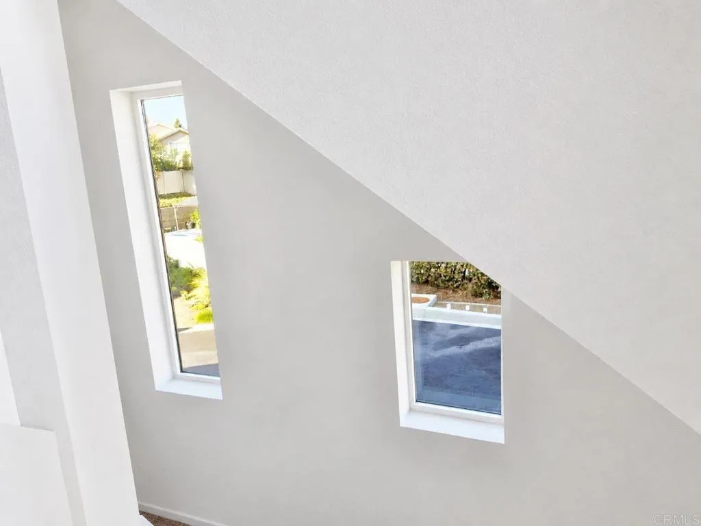 https://cdn.realtyfeed.com/cdn/127/306783142/72ddefcb1c137277eae34d31936b1f87.webp