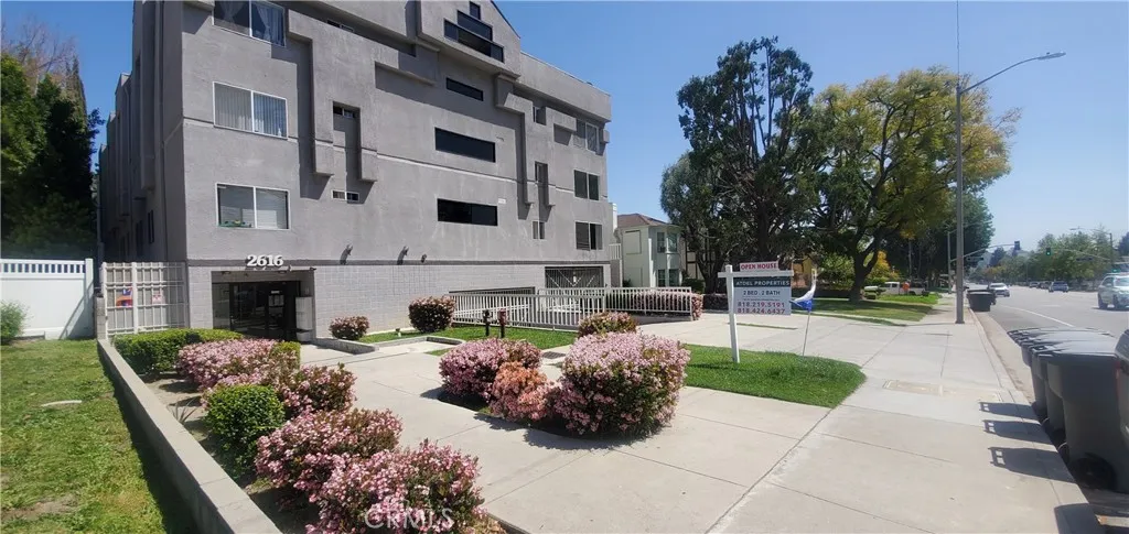 Glendale, CA 91208