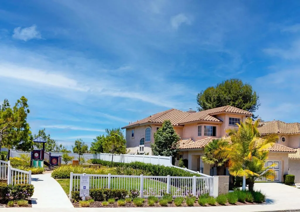 1633 Calle Las Casas, Oceanside, CA 92056 - Photo 2 of 20, Oceanside, CA