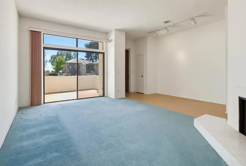 https://cdn.realtyfeed.com/cdn/127/306783280/687fca1d14594d3e78ef120747698363.webp