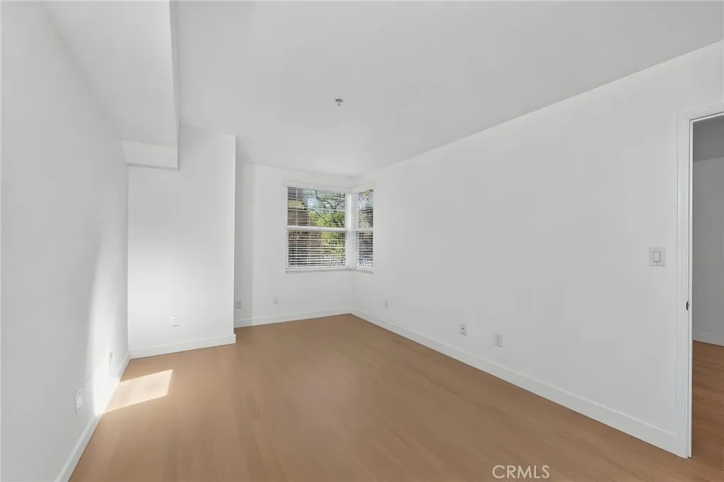 Photo #28: SW26168690 Listing: Photo #28