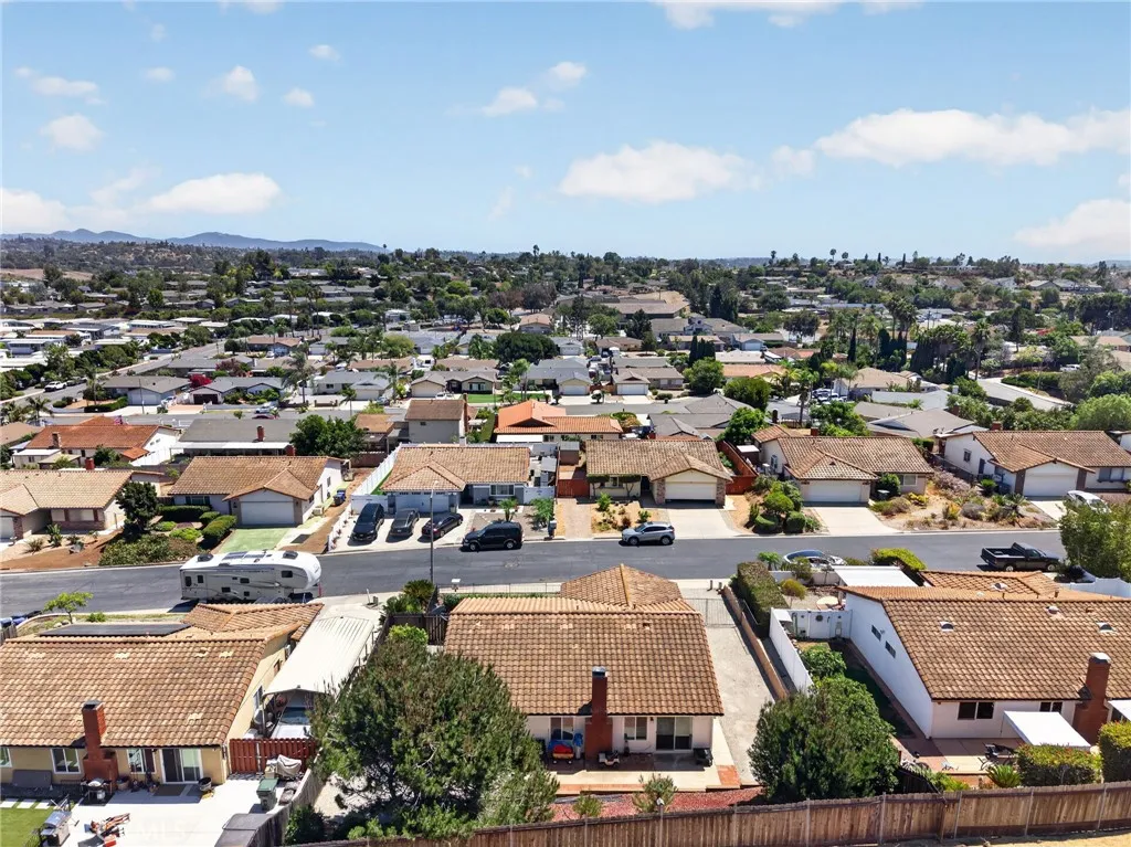 https://cdn.realtyfeed.com/cdn/127/306783287/090d3704c23fbed46b03619fc27189e2.webp