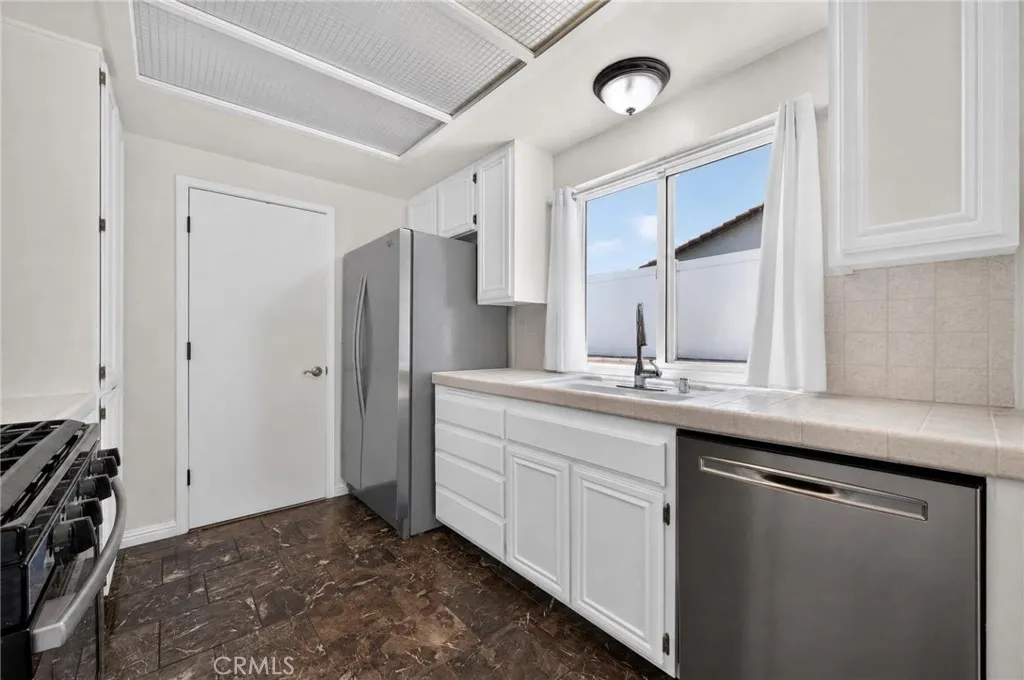 https://cdn.realtyfeed.com/cdn/127/306783287/1d78c94d12f9810576ff8469552b78b9.webp