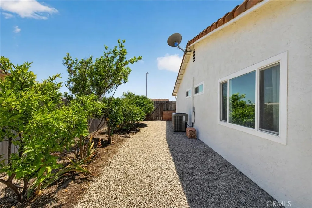 https://cdn.realtyfeed.com/cdn/127/306783287/53c218be74c22803eb24f479c98f2cb8.webp