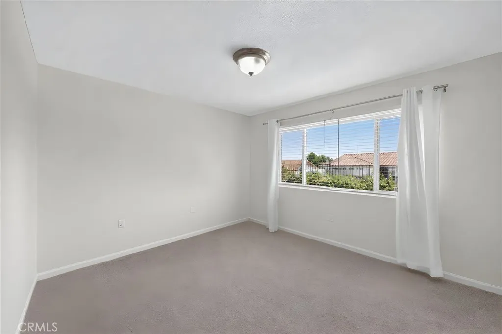 https://cdn.realtyfeed.com/cdn/127/306783287/661003ceb1224fae0cec8c3c3810e7da.webp