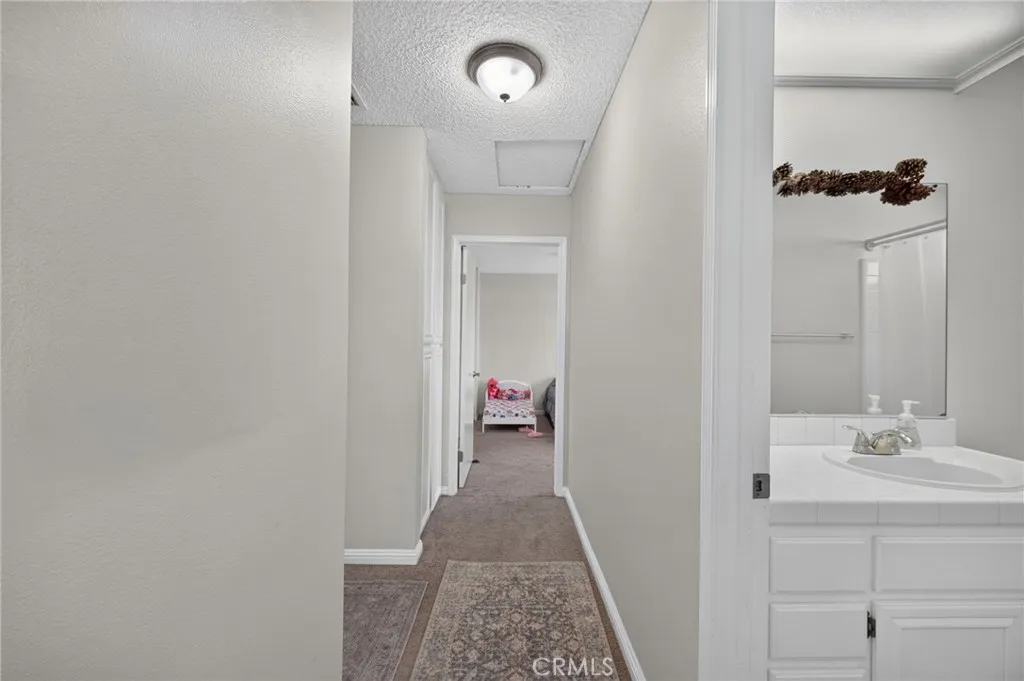 https://cdn.realtyfeed.com/cdn/127/306783287/afe2ae72c91590aa681b65d1ccb70202.webp