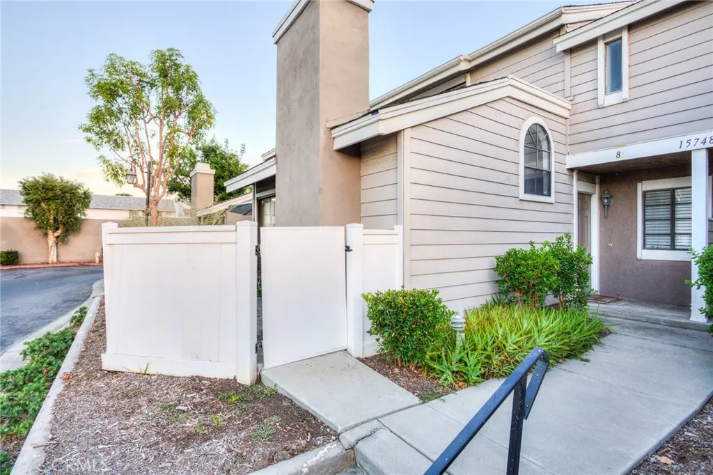Hacienda Heights, CA 91745