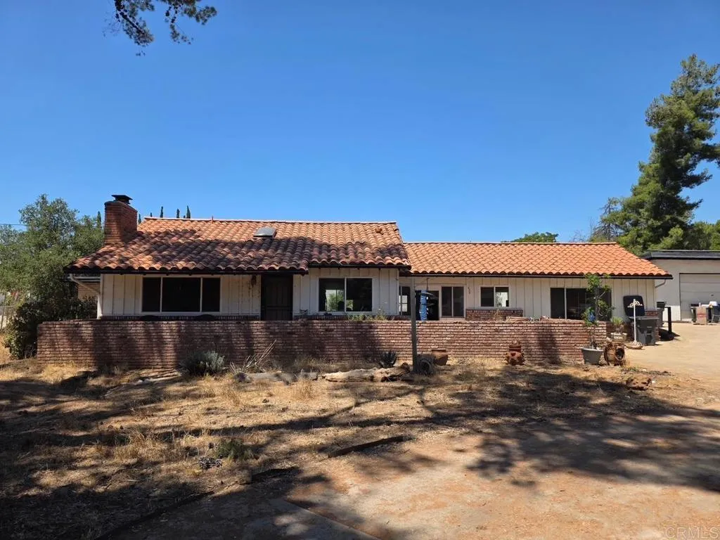 1250 Arnold Way, Alpine, CA 91901 - Main photo, Alpine, CA