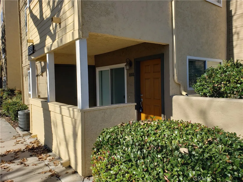 5054 Los Morros Way Unit 102, Oceanside, CA 92057 - Main photo, Oceanside, CA
