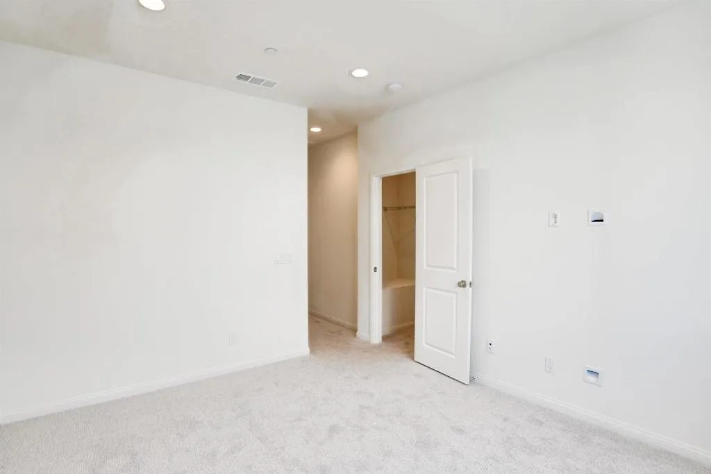 Photo #24: PTP2605853 Listing: Photo #24