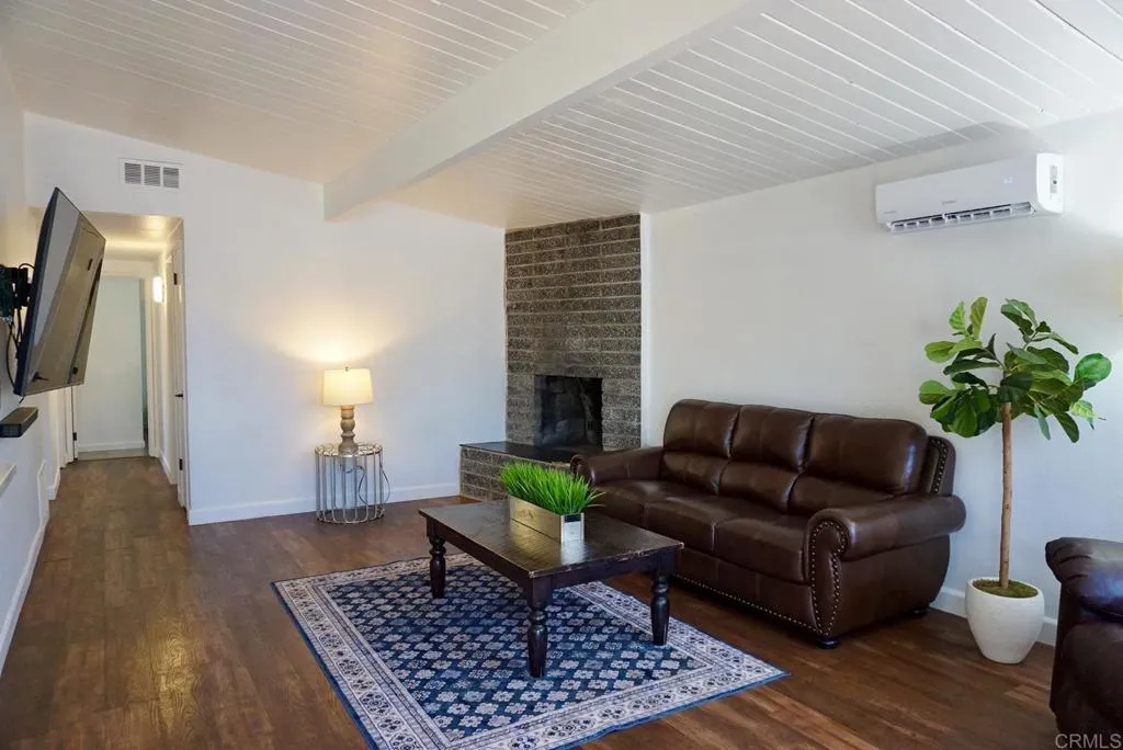 704 Galopagos St., Spring Valley, CA 91977 - Photo 5 of 28, Spring Valley, CA