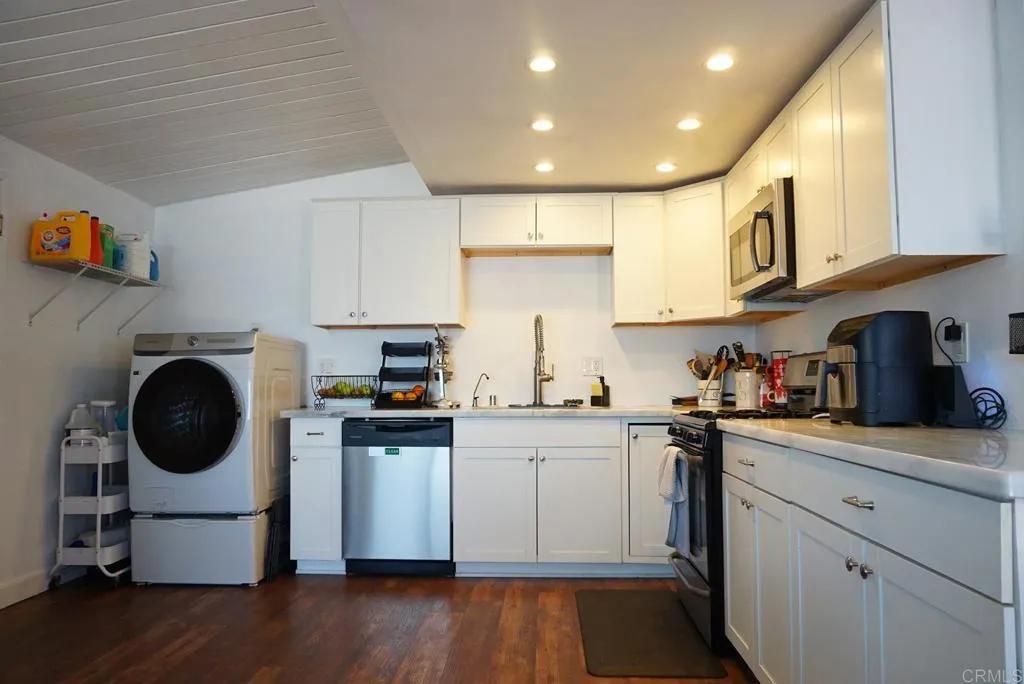 https://cdn.realtyfeed.com/cdn/127/306783405/2c9beadd23c737dd554afbf1b41dd847.webp