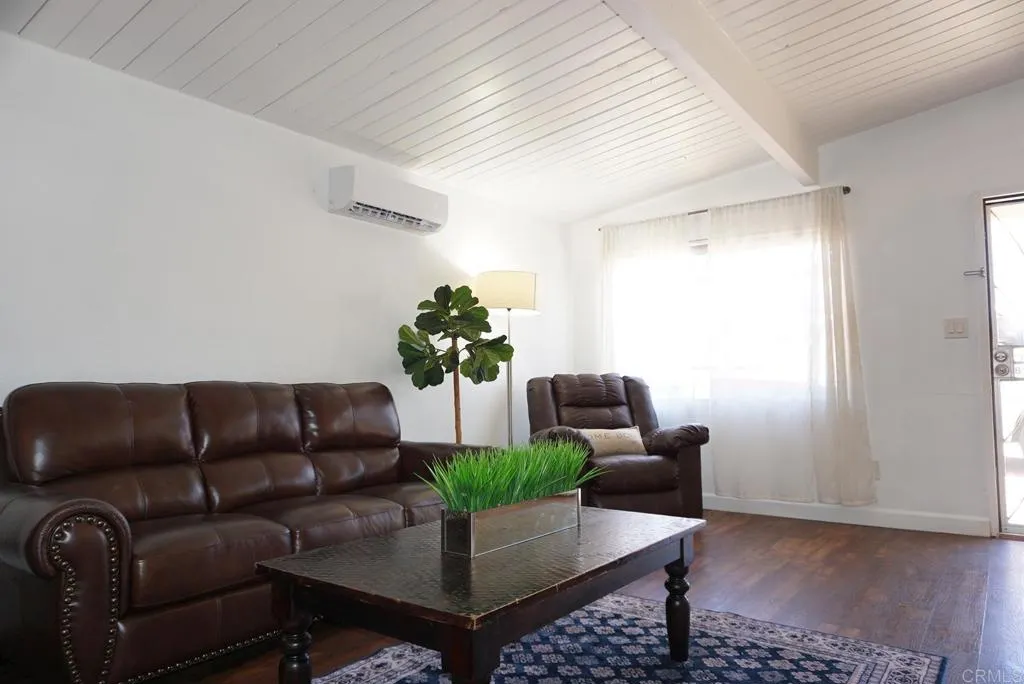 https://cdn.realtyfeed.com/cdn/127/306783405/5fb91e071bcae88a241d99362d4bbbe9.webp