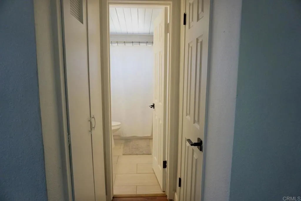 https://cdn.realtyfeed.com/cdn/127/306783405/94f138c0c8685d8bb26250b6c89832cb.webp