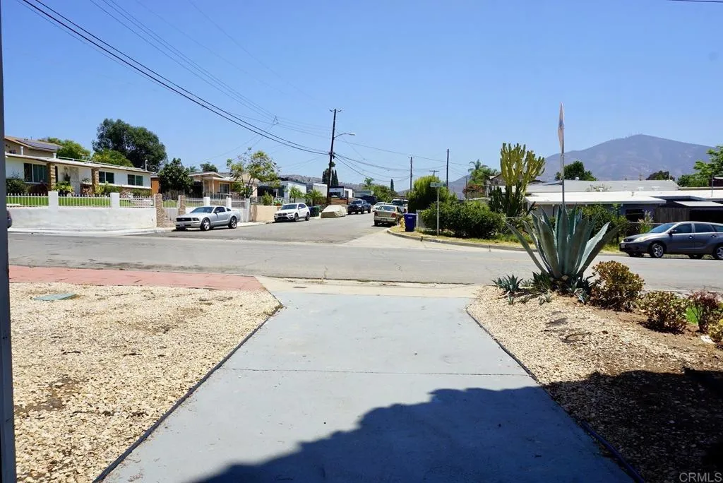 704 Galopagos St., Spring Valley, CA 91977 - Photo 4 of 28, Spring Valley, CA