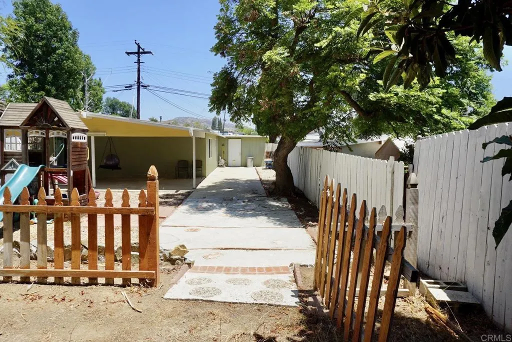 https://cdn.realtyfeed.com/cdn/127/306783405/b0b329531ab237cec8e776c865c380c8.webp