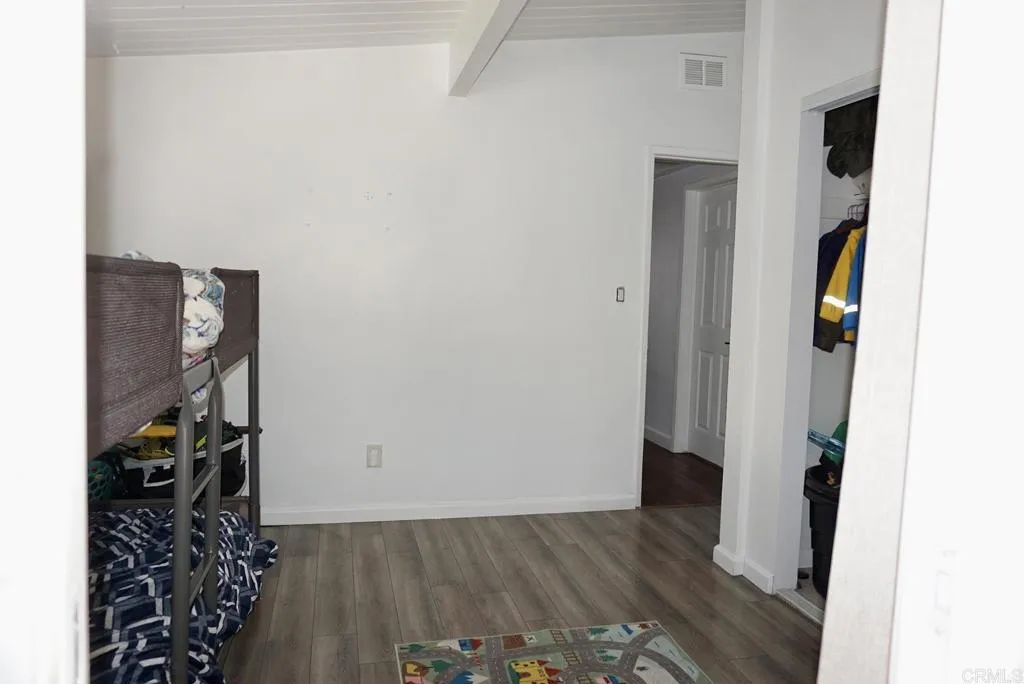 https://cdn.realtyfeed.com/cdn/127/306783405/b27dcf1abc674811c4e9e8b3ad67dd44.webp