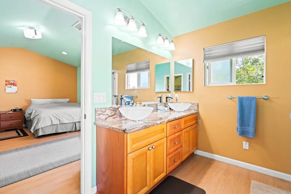 https://cdn.realtyfeed.com/cdn/127/306783440/c2951cb106e3693501e86e14e6076cb1.webp