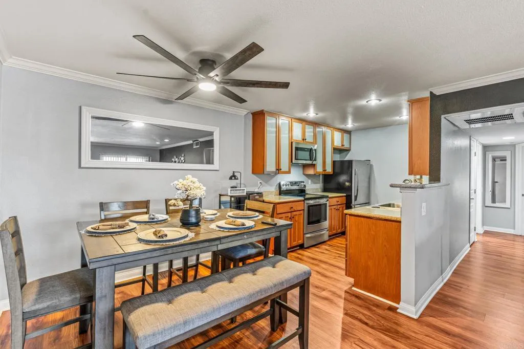 https://cdn.realtyfeed.com/cdn/127/306783461/a084a4878a6db463928d02bd941f719d.webp