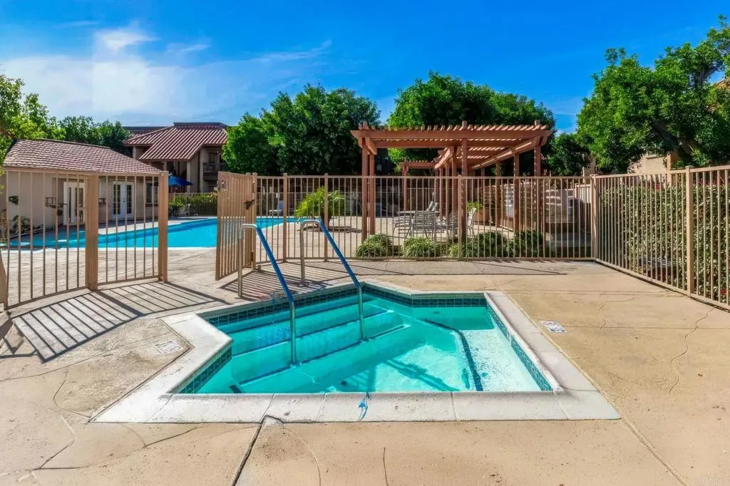 https://cdn.realtyfeed.com/cdn/127/306783461/ad606c9661eca0dd1319160b8debacbc.webp